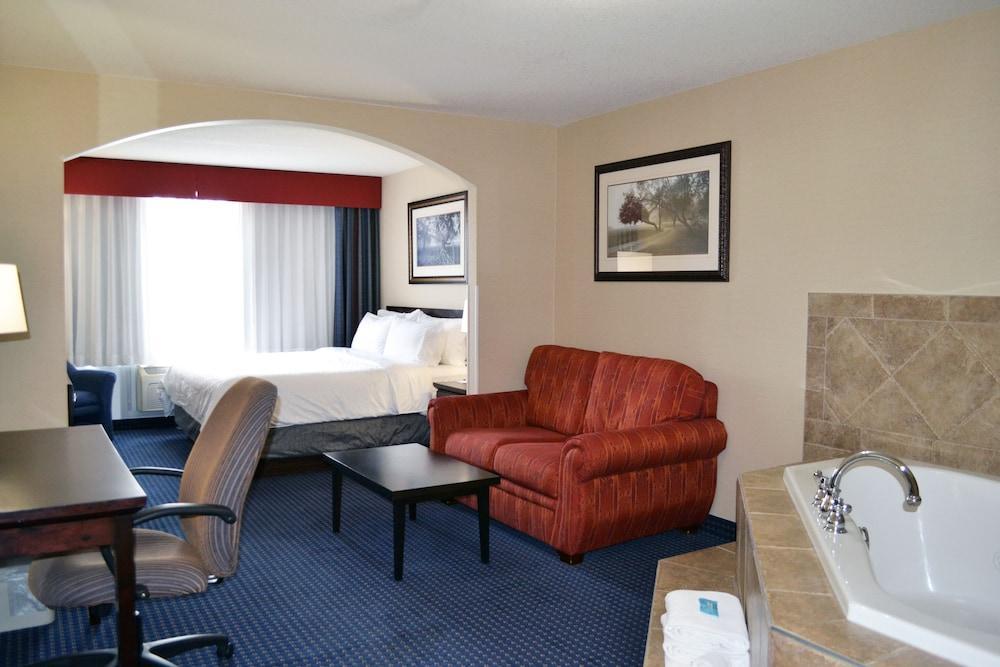 Holiday Inn Express Hotel & Suites Edson By Ihg Extérieur photo