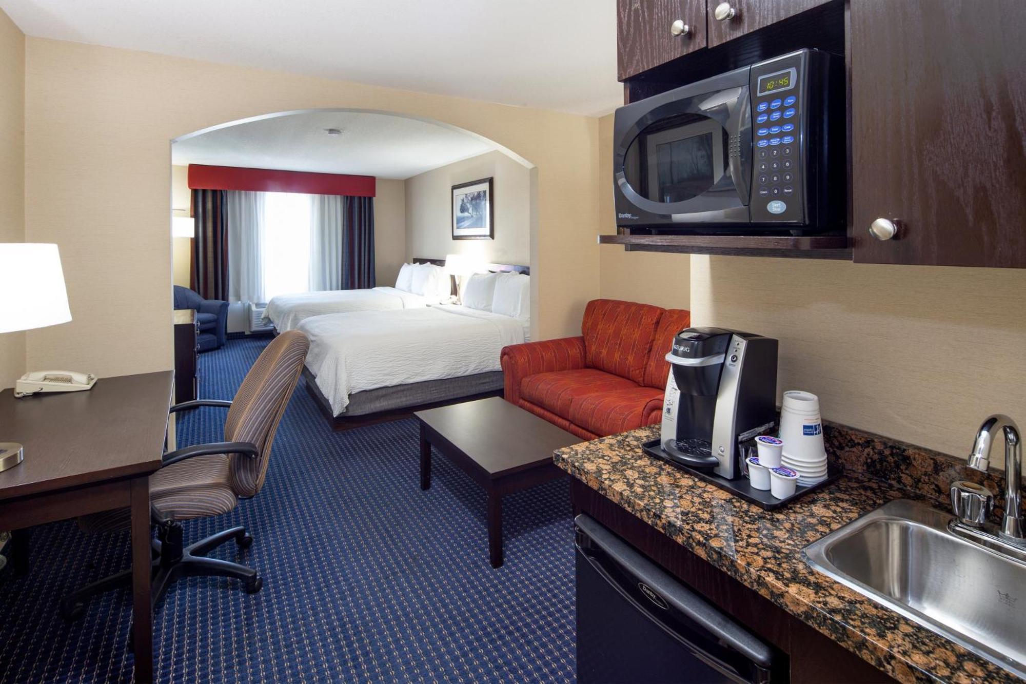 Holiday Inn Express Hotel & Suites Edson By Ihg Extérieur photo