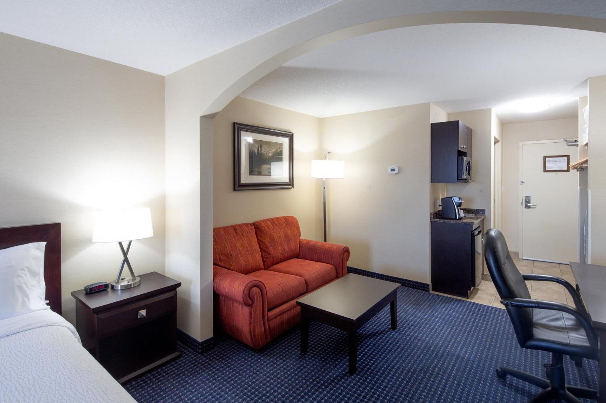 Holiday Inn Express Hotel & Suites Edson By Ihg Extérieur photo