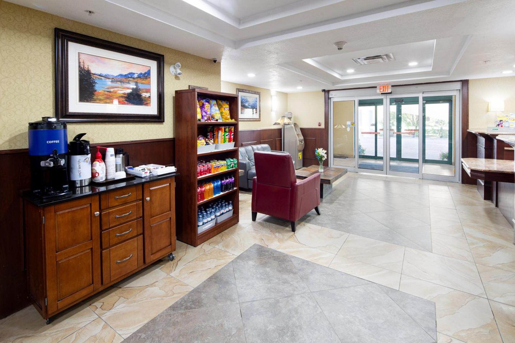 Holiday Inn Express Hotel & Suites Edson By Ihg Extérieur photo