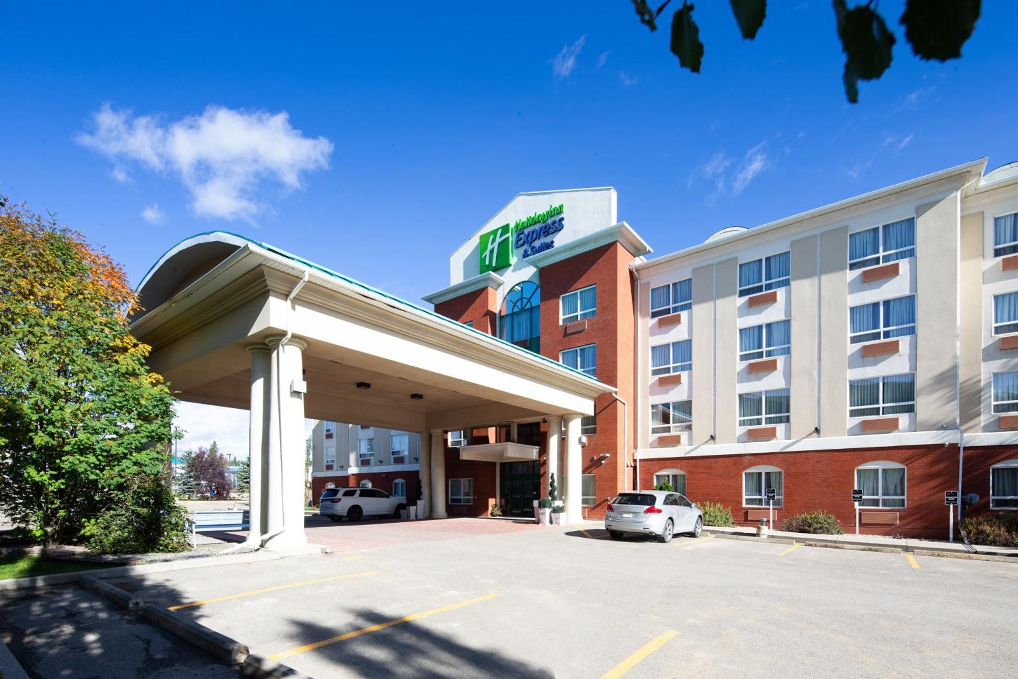 Holiday Inn Express Hotel & Suites Edson By Ihg Extérieur photo